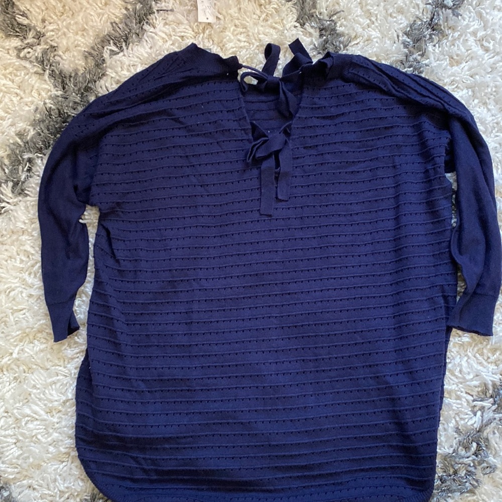 New York & Company Size L Dark Blue Knit Sweater